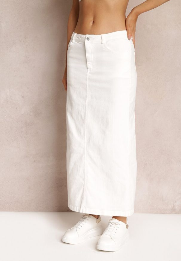 Renee - Biała Ołówkowa Spódnica Jeansowa Maxi Ezrama. Stan: podwyższony. Kolor: biały. Materiał: jeans. Wzór: aplikacja