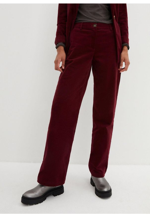 bonprix - Spodnie sztruksowe z bawełny organicznej z domieszką stretchu. Kolor: czerwony. Materiał: bawełna, sztruks