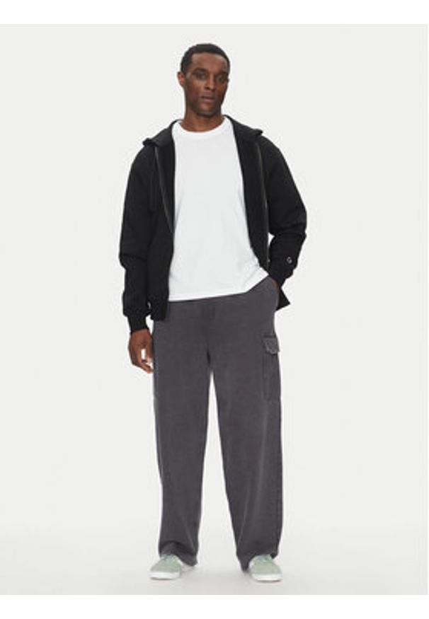 Champion Bluza 221193 Czarny Regular Fit. Kolor: czarny. Materiał: bawełna