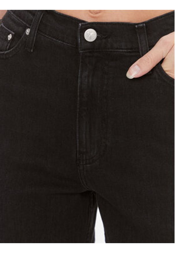 Calvin Klein Jeans Jeansy J20J221659 Czarny Mom Fit. Kolor: czarny