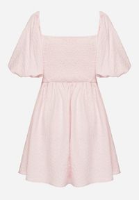 Born2be - Różowa Sukienka Rozkloszowana z Bufiastymi Rękawami i Kwadratowym Dekoltem Galzemis. Okazja: na co dzień. Typ kołnierza: dekolt kwadratowy. Kolor: różowy. Styl: klasyczny, casual, elegancki #6