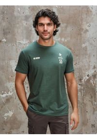 Sinsay - Bawełniana koszulka z krótkim rękawem - zielony. Kolor: zielony. Materiał: bawełna. Długość rękawa: krótki rękaw. Długość: krótkie