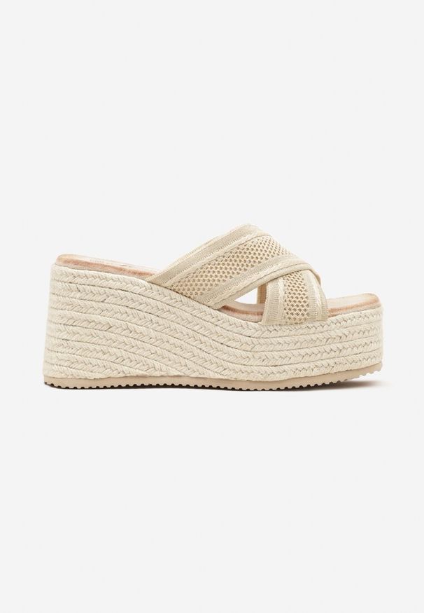 Born2be - Beżowe Klapki na Koturnie w Stylu Boho z Ażurowymi Paskami Neowena. Okazja: na co dzień. Nosek buta: otwarty. Kolor: beżowy. Wzór: ażurowy. Sezon: lato. Obcas: na koturnie. Styl: boho