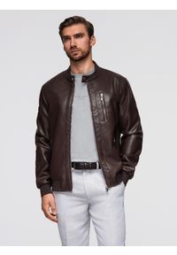 Ombre Clothing - Kurtka męska z imitacji skóry ze stójką - ciemnobrązowa V1 - Rozmiar: L. Typ kołnierza: kołnierzyk stójkowy. Kolor: brązowy. Materiał: skóra. Styl: elegancki