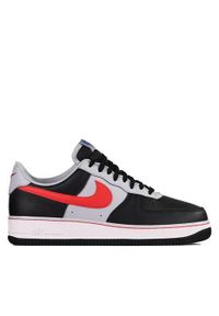 Buty do chodzenia męskie Nike Air Force 1 Low '07. Kolor: czarny. Materiał: materiał, skóra, syntetyk. Szerokość cholewki: normalna. Model: Nike Air Force. Sport: turystyka piesza