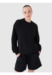 4f - 4F Bluza dresowa nierozpinana bez kaptura uniseks - czarna S. Okazja: na co dzień. Typ kołnierza: bez kaptura. Kolor: czarny. Materiał: dresówka. Wzór: gładki, ze splotem. Styl: klasyczny, sportowy, casual