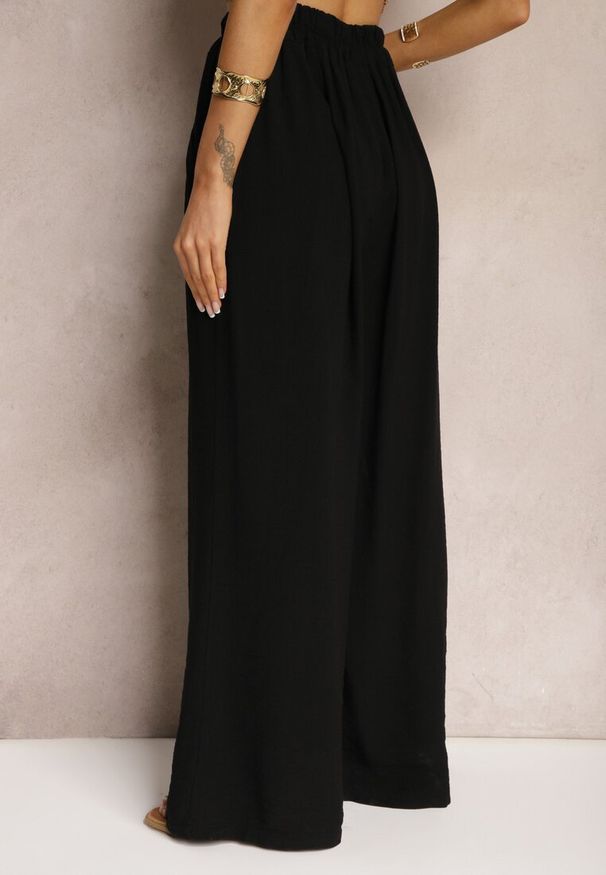Renee - Czarne Szerokie Spodnie z Wiskozy High Waist z Gumką w Talii Timasha. Stan: podwyższony. Kolor: czarny. Materiał: wiskoza. Sezon: lato