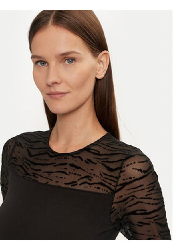only - ONLY Body Niella 15333275 Czarny Slim Fit. Kolor: czarny. Materiał: bawełna