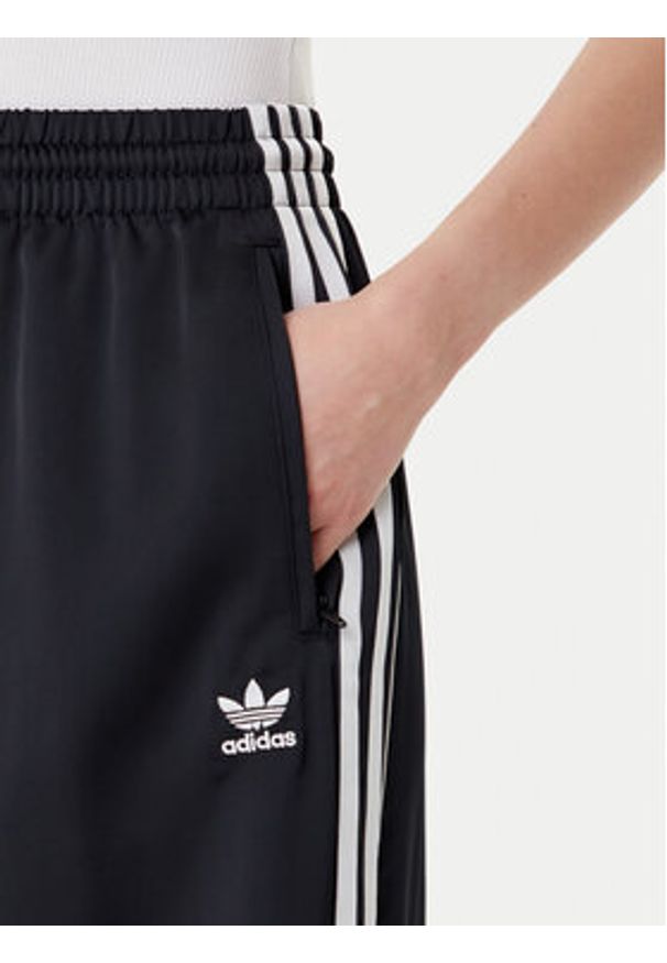 Adidas - adidas Spodnie dresowe adicolor Satin IU2520 Czarny Wide Leg. Kolor: czarny. Materiał: syntetyk