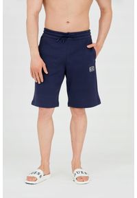 EA7 Emporio Armani - EA7 Męskie granatowe shorty z naszywką, Rozmiar S. Kolor: niebieski. Materiał: bawełna. Długość: krótkie. Wzór: aplikacja
