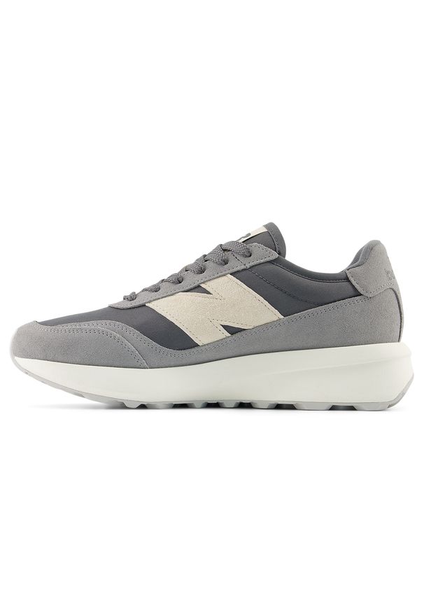 Buty unisex New Balance U370PD – szare. Kolor: szary. Materiał: skóra, zamsz. Szerokość cholewki: normalna. Sezon: lato