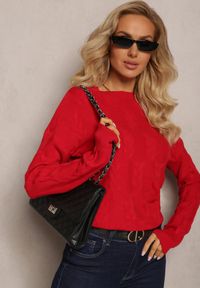 Renee - Czerwony Warkoczowy Sweter z Długim Rękawem i Ściągaczami Kaviss. Kolor: czerwony. Materiał: dzianina. Długość rękawa: długi rękaw. Długość: długie. Wzór: ze splotem. Styl: klasyczny #4