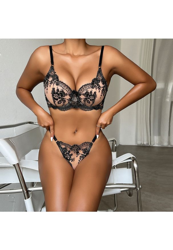 Intica - Komplet bielizny koronkowej z haftem na specjalne okazje Levica. Kolor: czarny. Materiał: koronka. Wzór: haft