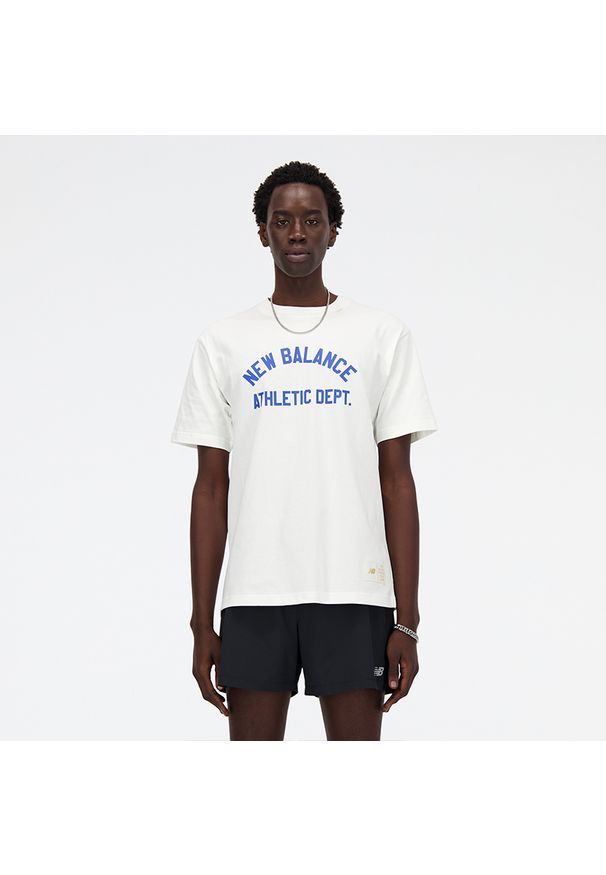 Koszulka męska New Balance MT41514SST – biała. Kolor: biały. Materiał: bawełna, dresówka. Wzór: nadruk, napisy
