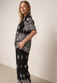 Born2be - Czarny Komplet Wiskozowy Szerokie Spodnie i Luźna Bluzka z Nadrukiem Paisley Thela. Kolekcja: plus size. Kolor: czarny. Materiał: wiskoza. Wzór: nadruk, paisley #3
