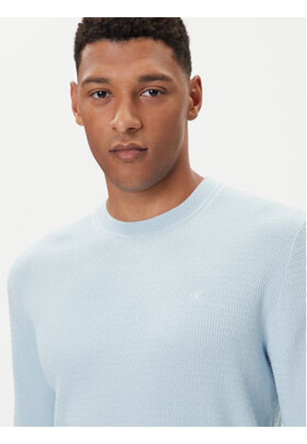 Calvin Klein Sweter LV04LB327G Błękitny Regular Fit. Kolor: niebieski. Materiał: bawełna