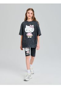 Sinsay - Krótkie legginsy Hello Kitty - czarny. Kolor: czarny. Długość: krótkie. Wzór: motyw z bajki #1