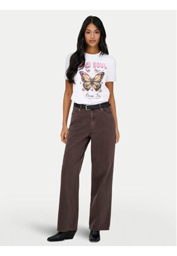 only - ONLY T-Shirt Lucy 15366031 Biały Loose Fit. Kolor: biały. Materiał: bawełna