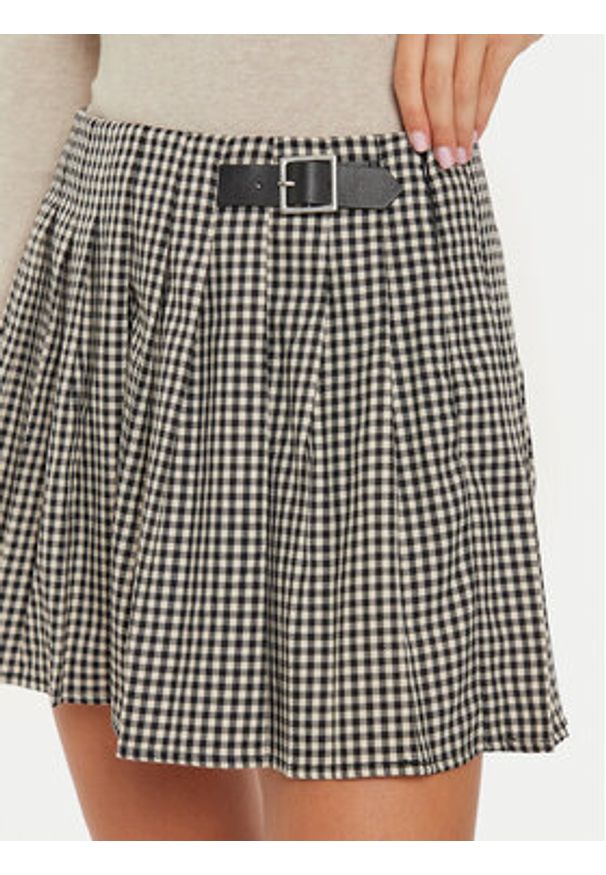 only - ONLY Spódnica plisowana Cath 15328931 Czarny Regular Fit. Kolor: czarny. Materiał: syntetyk