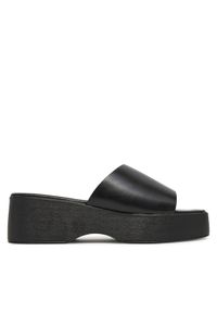 DeeZee Klapki ST024206-1 Czarny. Kolor: czarny. Materiał: syntetyk, materiał