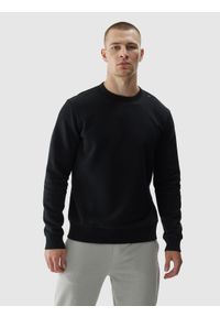 4f - 4F Bluza dresowa nierozpinana bez kaptura męska - czarna S. Okazja: na co dzień. Typ kołnierza: bez kaptura. Kolor: czarny. Materiał: dresówka. Wzór: gładki, ze splotem. Styl: sportowy, klasyczny, casual