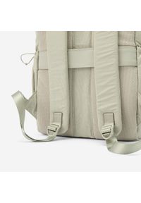 Decathlon - Plecak z kieszenią na laptopa 10 L. Kolor: zielony. Materiał: materiał, poliamid. Wzór: paski #2