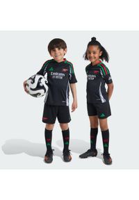 Adidas - Zestaw Arsenal 24/25 Away Mini Kids. Kolor: czarny. Materiał: materiał. Sport: piłka nożna