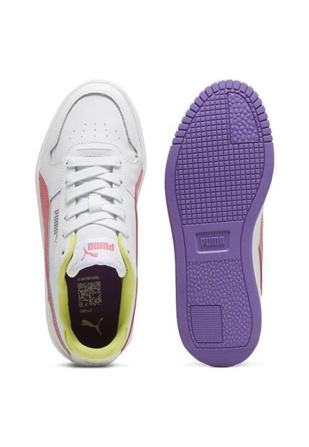 Buty do chodzenia dla dzieci Puma Carina Street. Kolor: wielokolorowy, biały. Materiał: syntetyk, materiał. Szerokość cholewki: normalna. Sport: turystyka piesza