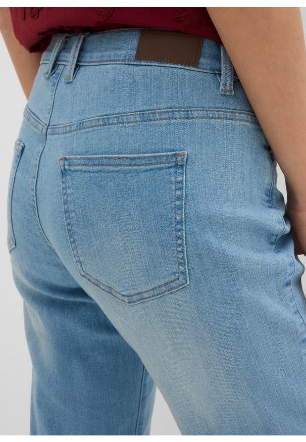 bonprix - Jeansy ze stretchem, mid waist, prosta nogawka. Kolor: niebieski