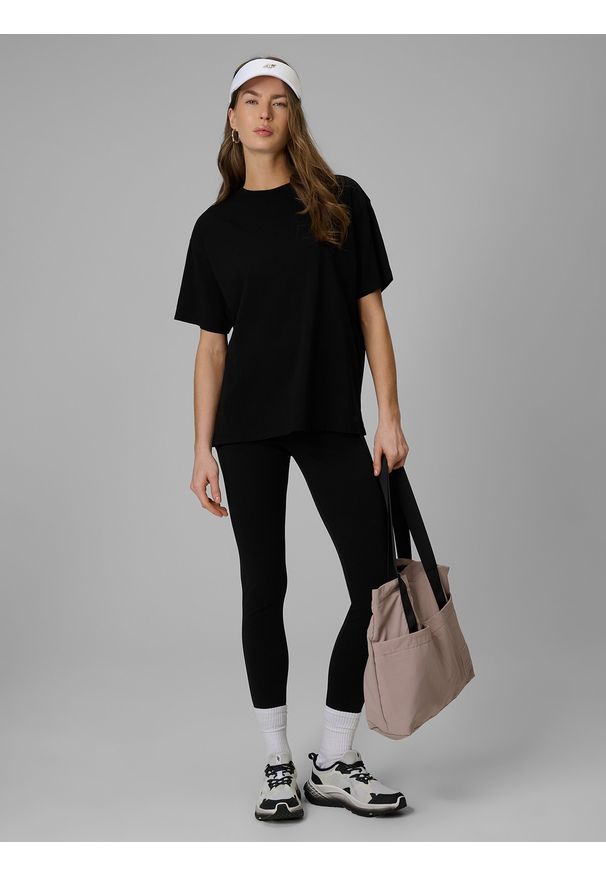 4f - 4F T-shirt loose gładki damski - czarny S. Okazja: na co dzień. Kolor: czarny. Materiał: dzianina, jersey. Wzór: gładki. Styl: casual