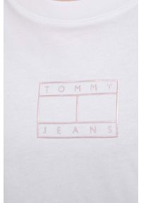 Tommy Jeans T-shirt bawełniany kolor biały. Okazja: na co dzień. Kolor: biały. Materiał: bawełna. Wzór: nadruk. Styl: casual