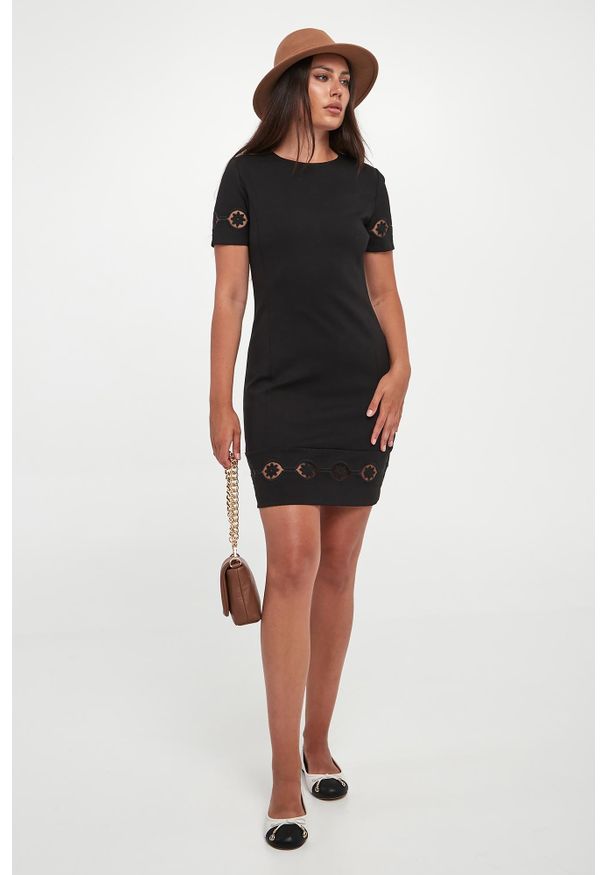 Twinset Milano - Sukienka mini TWINSET. Długość: mini