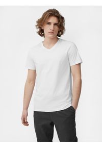 4f - T-shirt regular gładki męski. Typ kołnierza: dekolt w serek. Kolor: biały. Materiał: bawełna. Wzór: gładki #1