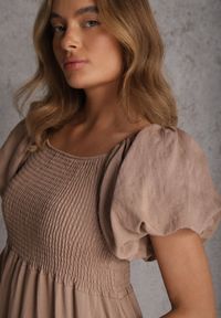 Renee - Beżowa Sukienka z Wiskozy o Rozkloszowanym Kroju z Bufiastymi Rękawkami Rosena. Kolor: beżowy. Materiał: wiskoza. Długość rękawa: krótki rękaw. Sezon: lato. Typ sukienki: rozkloszowane. Długość: maxi #5