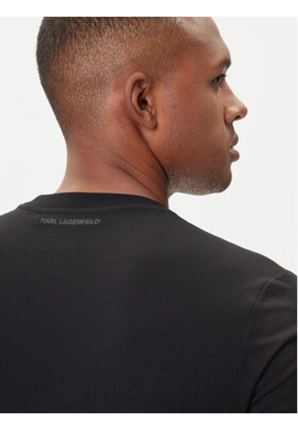 Karl Lagerfeld - KARL LAGERFELD T-Shirt 755072 554255 Czarny Regular Fit. Typ kołnierza: dekolt w karo. Kolor: czarny. Materiał: bawełna