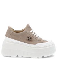 Beżowe Sneakersy Armodo Modne Obuwie Damskie Na Platformie. Okazja: na co dzień. Kolor: beżowy. Materiał: zamsz, materiał, welur. Szerokość cholewki: normalna. Obcas: na platformie. Styl: elegancki, casual