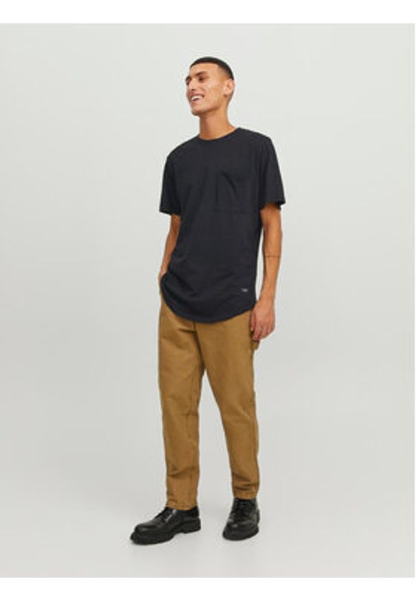 Jack & Jones T-Shirt Noa 12210945 Czarny Regular Fit. Kolor: czarny. Materiał: bawełna