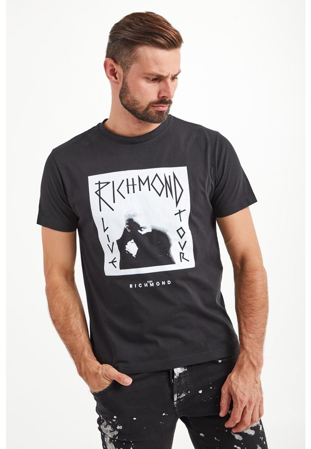 John Richmond - T-SHIRT MALINS JOHN RICHMOND. Materiał: bawełna. Wzór: nadruk, napisy. Styl: elegancki