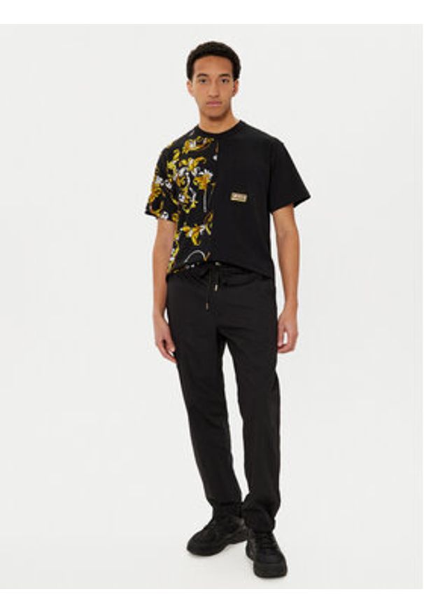Versace Jeans Couture T-Shirt 78GAH609 Czarny Regular Fit. Kolor: czarny. Materiał: bawełna