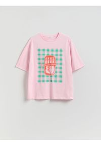 Reserved - T-shirt z nadrukiem - pastelowy róż. Kolor: różowy. Materiał: dzianina, bawełna. Wzór: nadruk