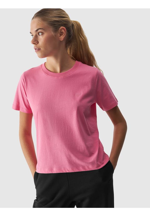 4f - 4F T-shirt regular gładki damski - różowy M. Okazja: na co dzień. Kolor: różowy. Materiał: skóra, jersey, dzianina, bawełna, materiał. Długość rękawa: krótki rękaw. Długość: krótkie. Wzór: gładki. Sezon: lato. Styl: sportowy, klasyczny, casual