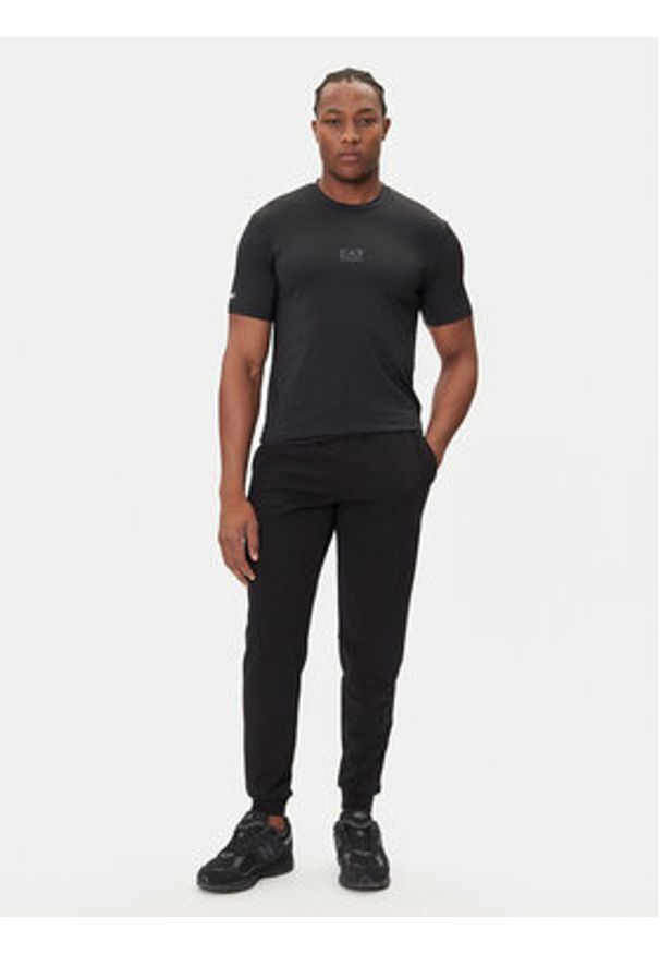 EA7 Emporio Armani T-Shirt 7M000635 AF17770 UC001 Czarny Slim Fit. Kolor: czarny. Materiał: syntetyk