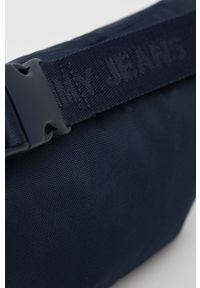 Tommy Jeans Nerka kolor granatowy. Kolor: niebieski. Materiał: poliester. Wzór: nadruk