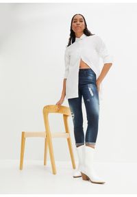 bonprix - Dżinsy SKINNY ze stretchem, mid waist. Kolor: niebieski