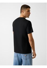 Guess T-Shirt 180290 Czarny Classic Fit. Kolor: czarny #4