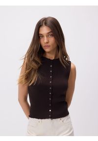 Reserved - Dzianinowy top z wiskozą - brązowy. Kolor: brązowy. Materiał: dzianina, wiskoza #1