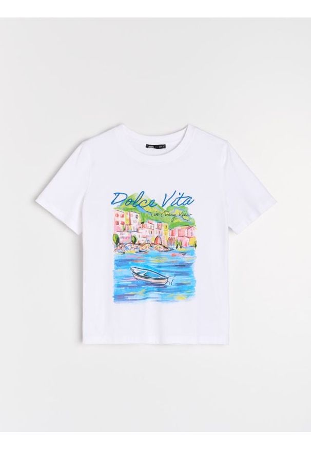 Sinsay - Bawełniana koszulka z wakacyjnym nadrukiem - biały. Kolor: biały. Materiał: bawełna. Wzór: nadruk. Styl: wakacyjny