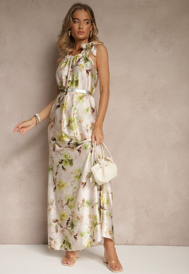 Renee - Zielona Sukienka z Satyny w Kwiatowy Wzór Fenimea. Okazja: na randkę, na imprezę. Kolor: zielony. Materiał: satyna. Długość rękawa: na ramiączkach. Wzór: kwiaty. Sezon: lato. Styl: elegancki