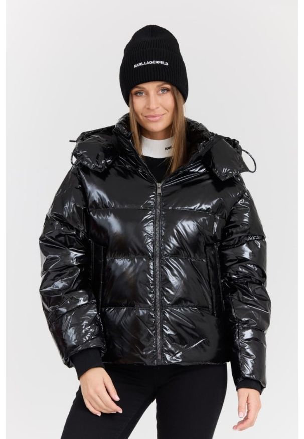 Karl Lagerfeld - KARL LAGERFELD Czarna damska kurtka Hooded Down Jacket, Rozmiar XS. Kolor: czarny. Materiał: materiał, puch, poliamid. Długość rękawa: długi rękaw. Długość: długie