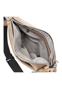 Beżowa Torebka Damska Na Ramię Pepe Moll. Kolor: beżowy. Wzór: aplikacja. Materiał: skórzane. Styl: casual, klasyczny, elegancki. Rodzaj torebki: na ramię #6